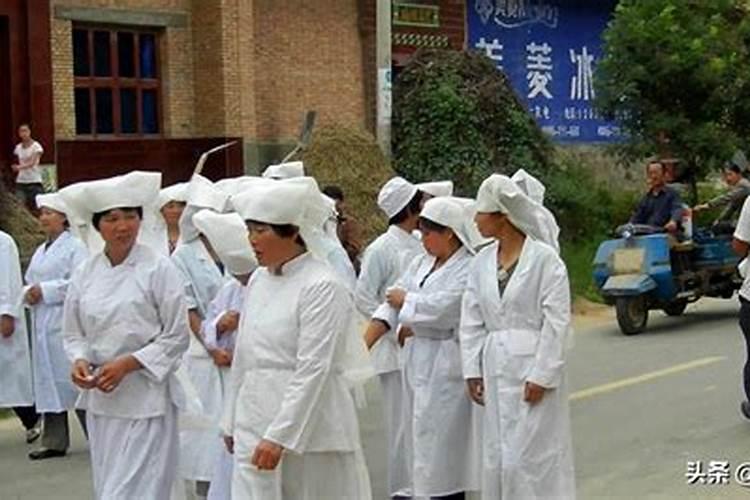 墓地下葬多久影响后人