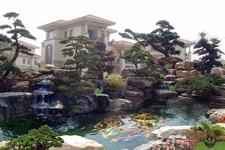 住宅开门见假山鱼池好吗