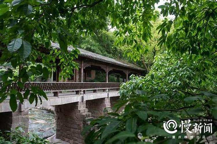 店面对面有跟电线杆和垃圾桶 风水有什么讲究