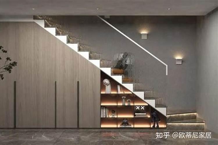 楼梯底下放沙发对风水好吗