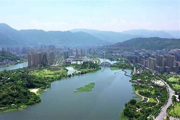 女风水师看坟地好吗