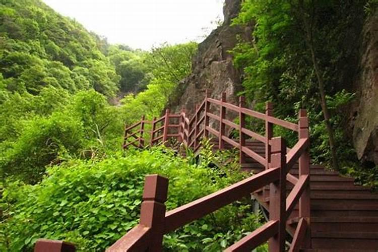 九峰山古城地址在哪里？