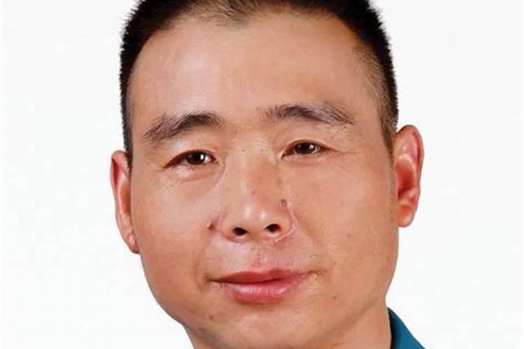 请风水先生看坟地需要注意什么