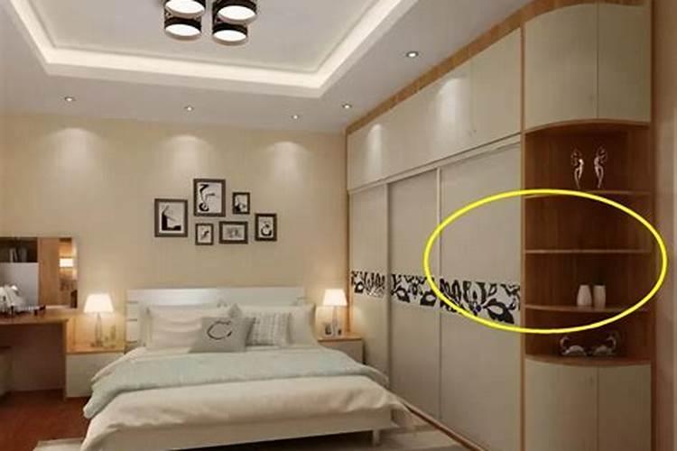 老板办公室办公座椅后墙出来挂书法字画,还可以挂什么比较合适？