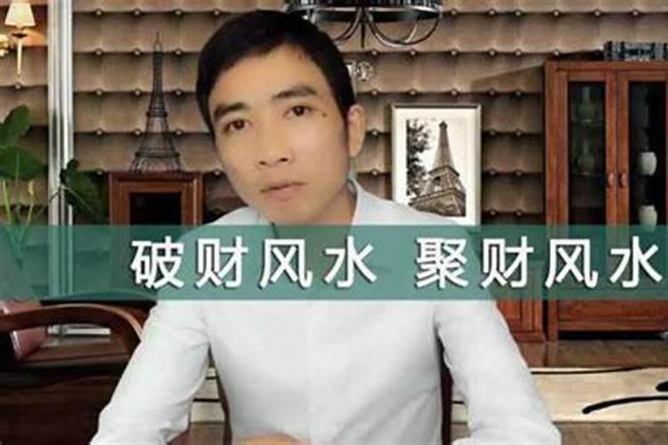 农村二楼客厅开门见楼梯风水分析