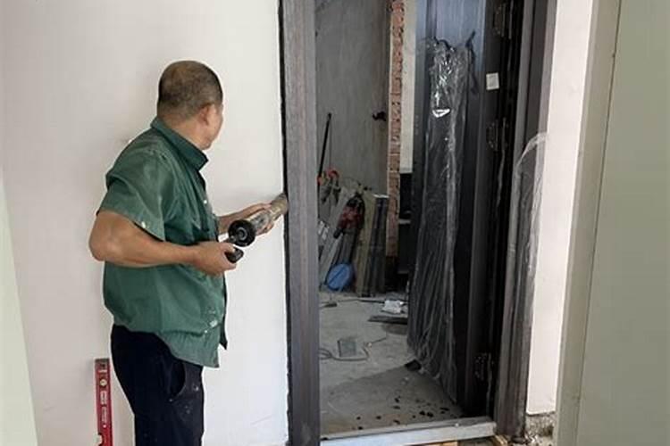 家中第一道屏障:换大门有什么讲究