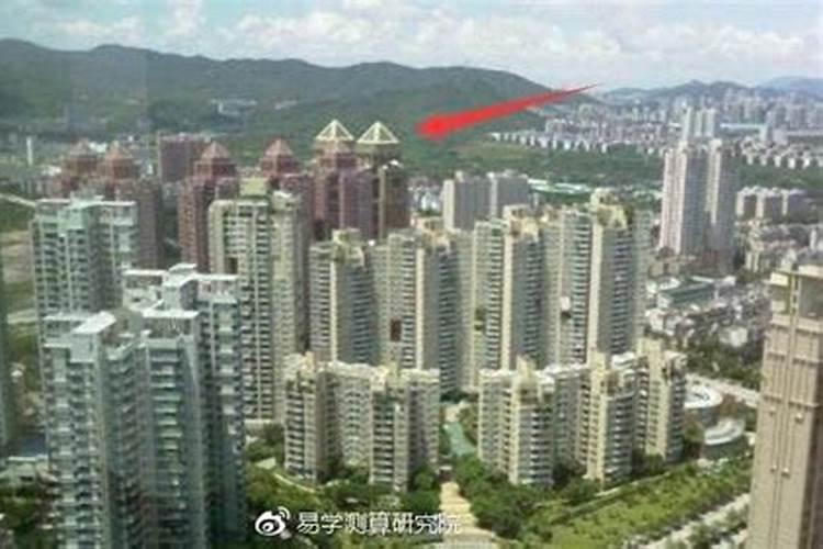 察吾呼沟古墓群简介