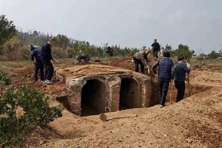 哪些坟地出大官 哪些墓地风水出人才