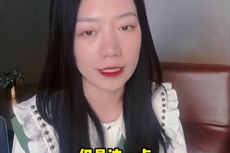 ...我的办公桌(三个电脑桌,准备靠墙摆)放在哪个位置？