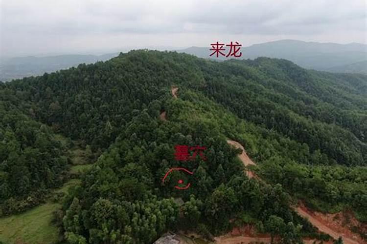 江西兴国县梅窖镇三僚村有多少年的历史？