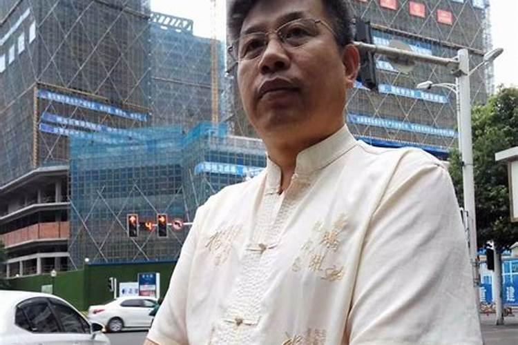 办公室养鱼有哪些风水讲究 办公室养鱼的风水讲究有什么呢