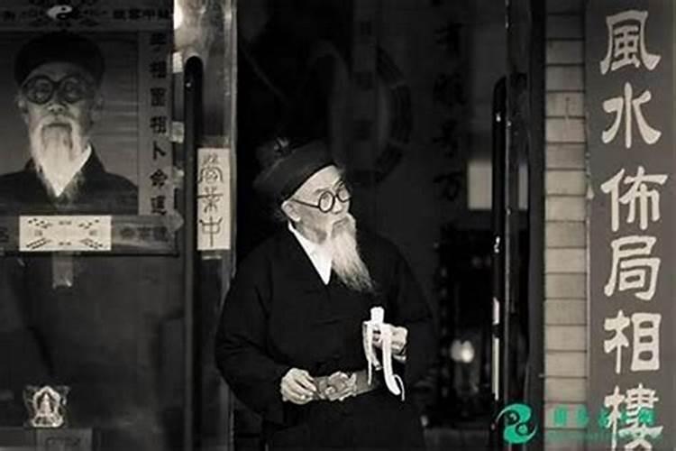 沙发东墙挂什么画风水最旺