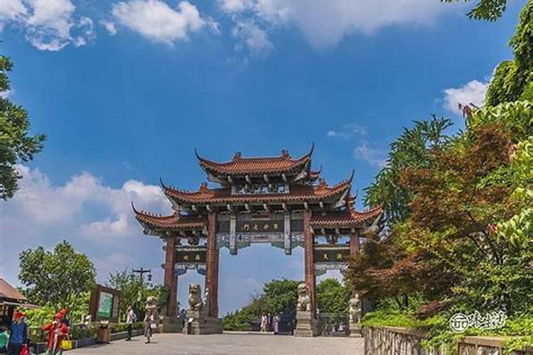 茅山道士的茅山在哪(茅山道士的茅山在哪里？)