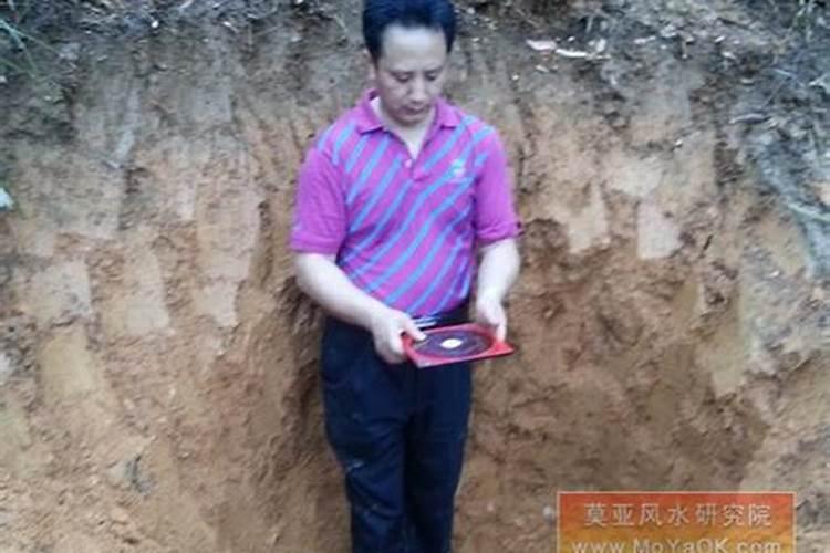 风水上茶几比沙发高还是低好？