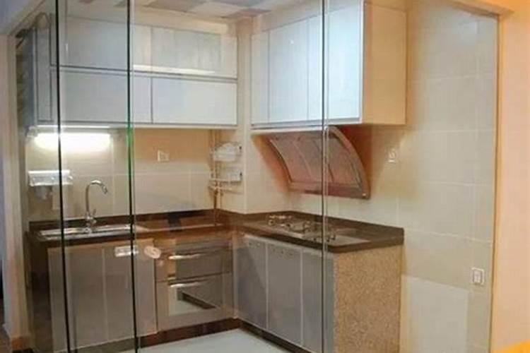 为什么阳台忌用玻璃作外墙？