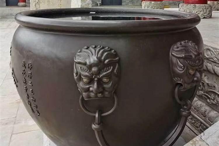 铜缸摆件能不能在屋里面摆放铜缸摆件不能摆在哪里