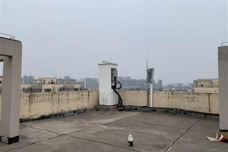 人睡觉能够在床下摆水吗