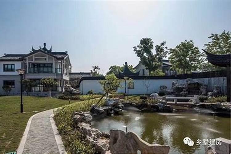 住的房子后面有水好吗