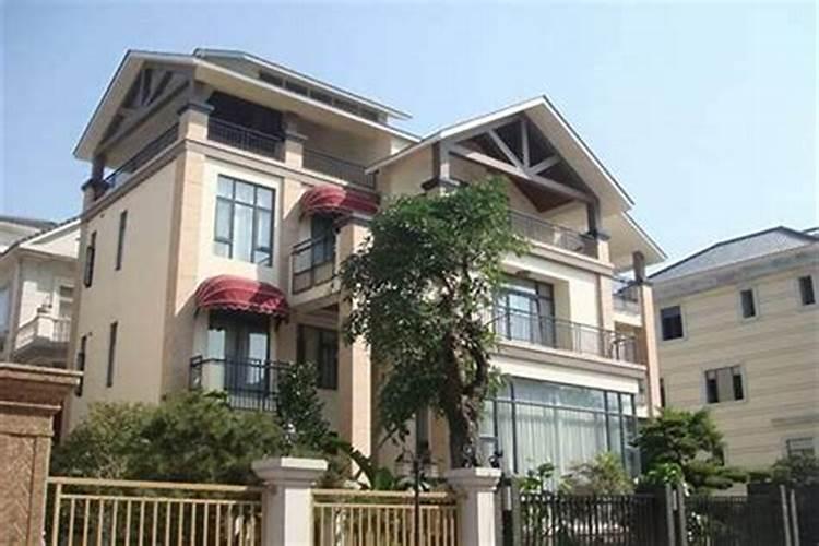 家里客厅特别大,中间隔开想做成两间屋子,有什么好的建议？