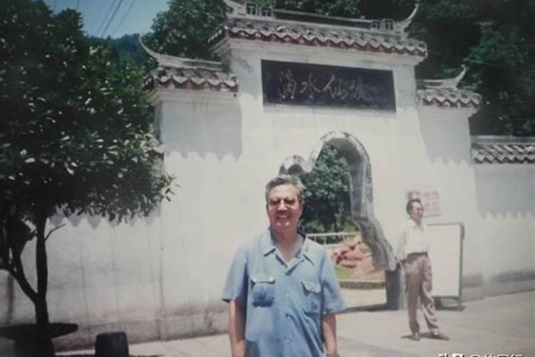 窗户上的卡扣叫什么