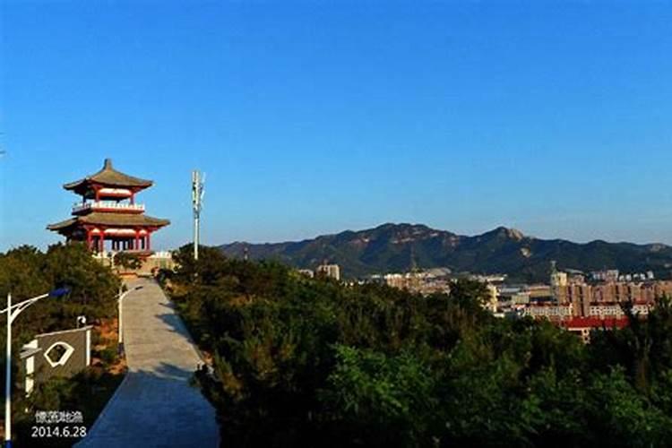 家里装修木门怎么选？哪种材质好