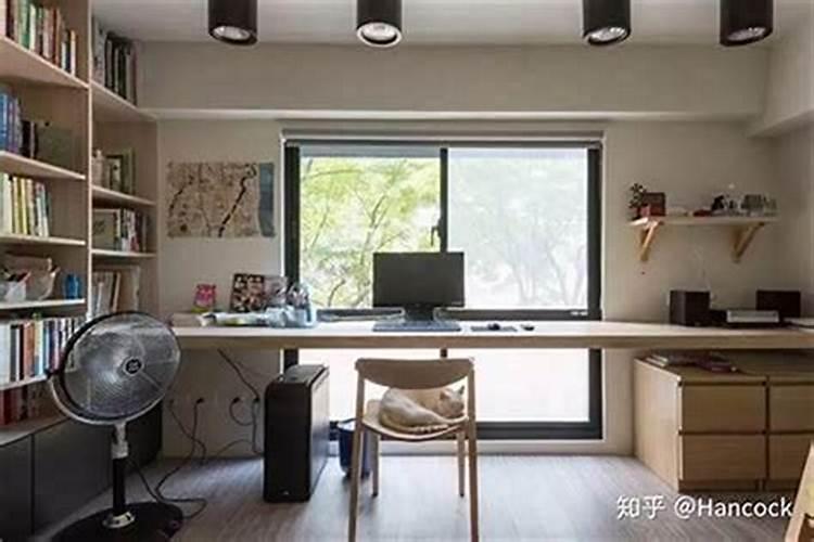 办公室布局请教 如图所示,三张桌子哪个风水最好？如果只能选2、3,那么...