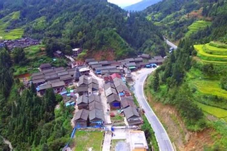 宅基地前有坟墓风水好吗？宅基地要如何选择地址