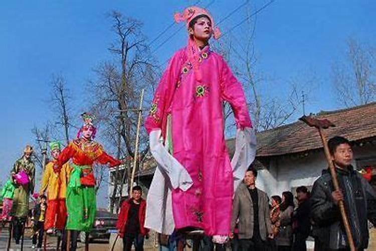 办公桌面物品摆放