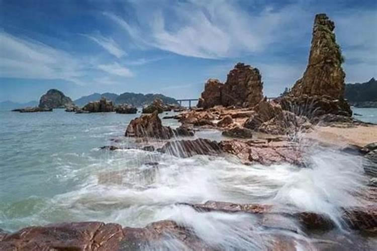 住宅为什么要三面环山