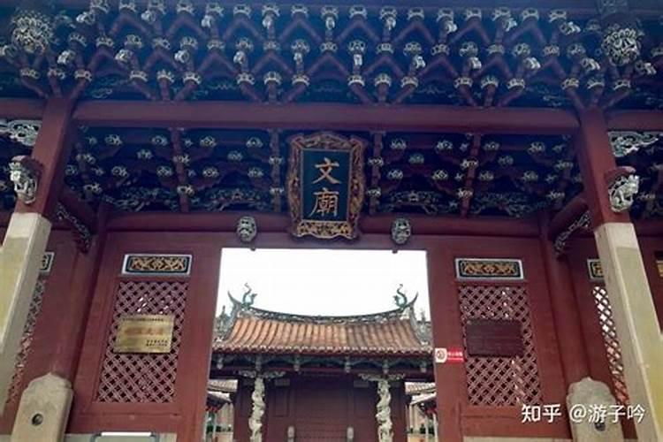 床头灯壁灯效果图欣赏床头灯使用注意事项有哪些