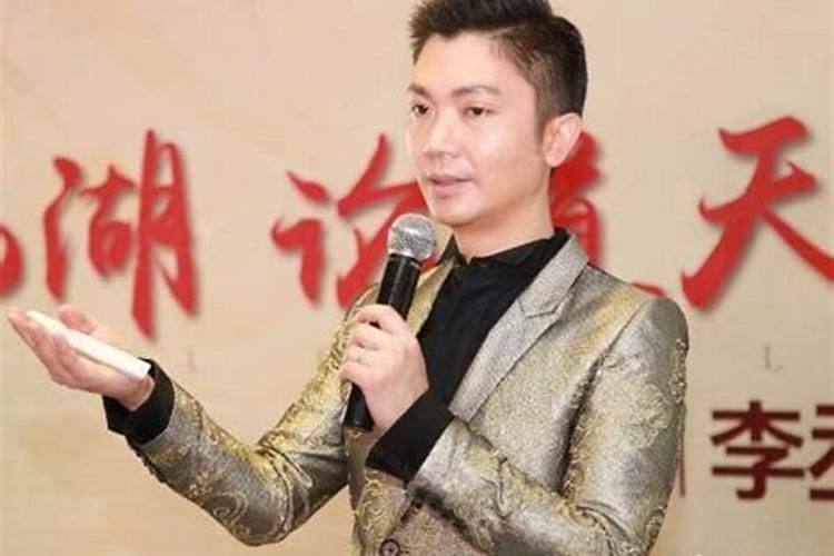 为什么女儿婚后住在母亲家里？