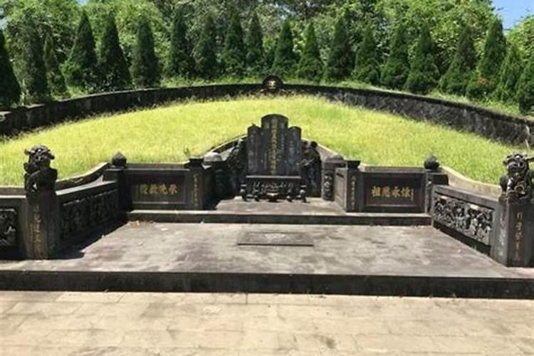 给人家算命看风水的是不是会有报应