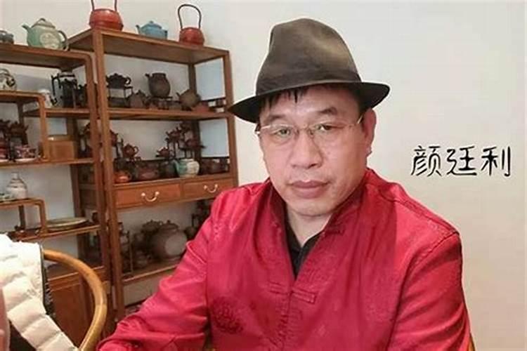 请求大师帮助我父亲选个吉日下葬,谢谢!(实在对不起,打错了两次)以这次...
