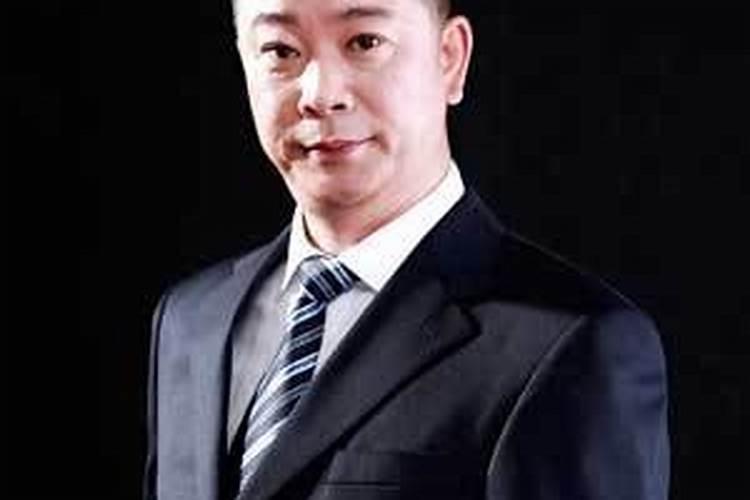 有高分相送,看看孩子的五行缺什么.给起个名字