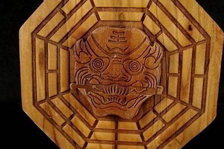 招财辟邪的吉祥物—桃木中国结