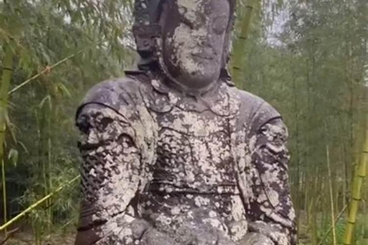 为什么坟一般不葬在山顶上