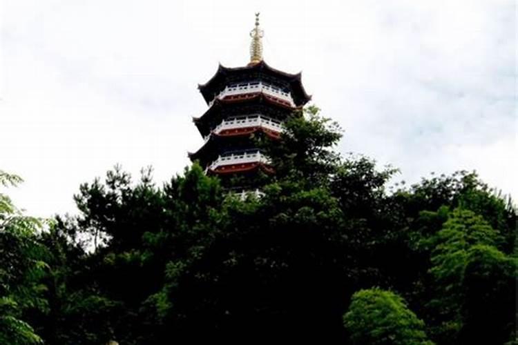 办公桌左右边摆什么好办公桌左右边摆哪些东西