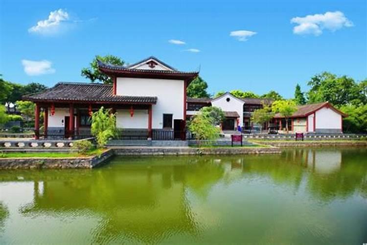 四方宝塔的历史