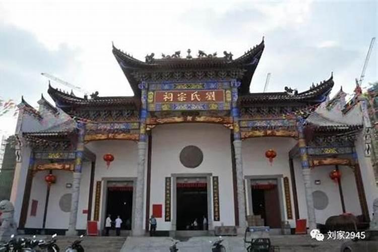 别墅大门踏步九步好还是十步好？