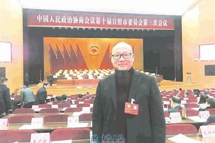 无春的年可以捡过世人的骨头移坟墓吗？