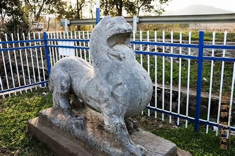墓地石狮子怎么摆放 墓地石狮子的讲究