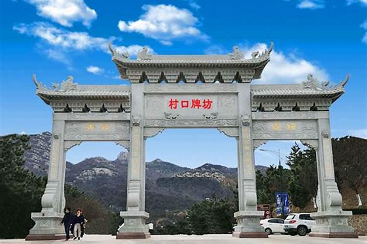 请问各位风水大师,我家房子是巽山乾向,要修建一座门楼,要在什么方位...