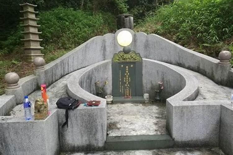 我选了一块地,后 面有墓地风水好吗？