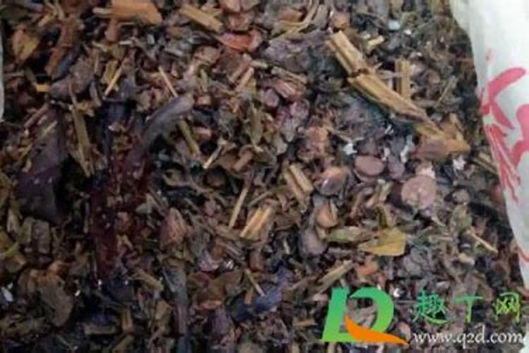 人们喝完中药后 为什么要把中药的药渣 倒在路上？