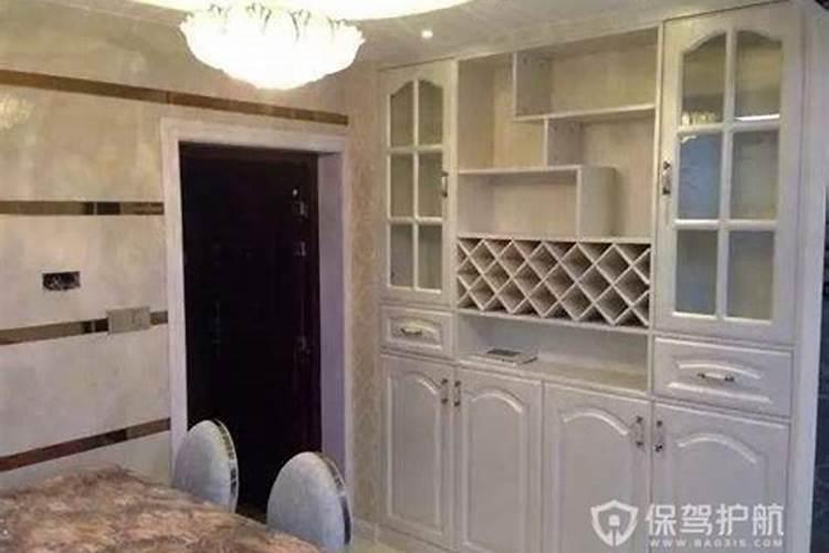 酒柜摆在什么位置好？酒柜怎么布置最旺财？