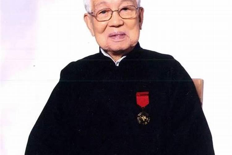 大师,您好!坐北朝南的房子,楼梯放在西北方位好 还是放在东北方位...