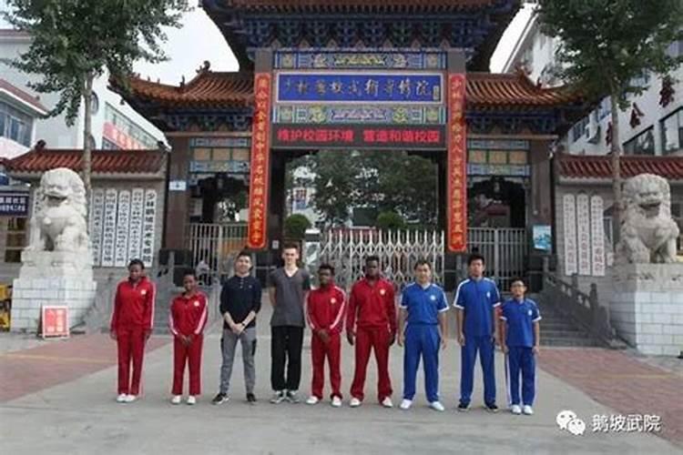 风水墓地怎么找
