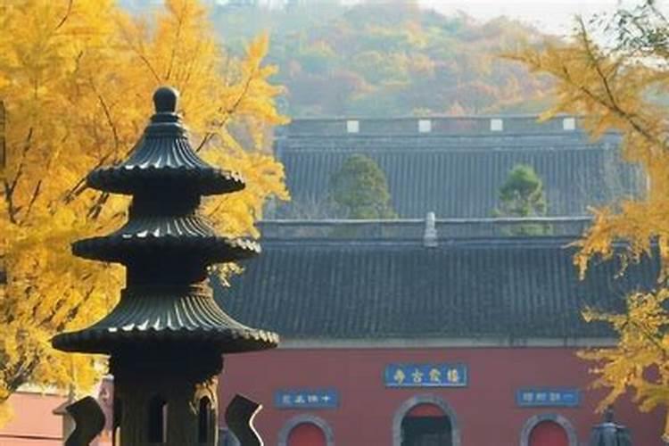 别墅挂灯笼的位置阐述