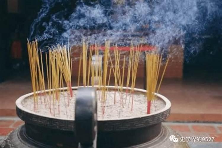 房子门前三根柱子风水上讲好是.不好
