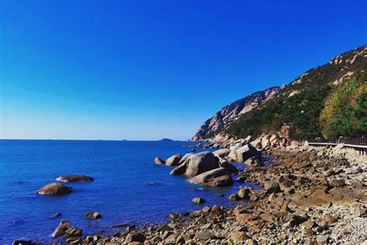 我家庭院座北朝南,大门朝南,水槽放哪个位置好？